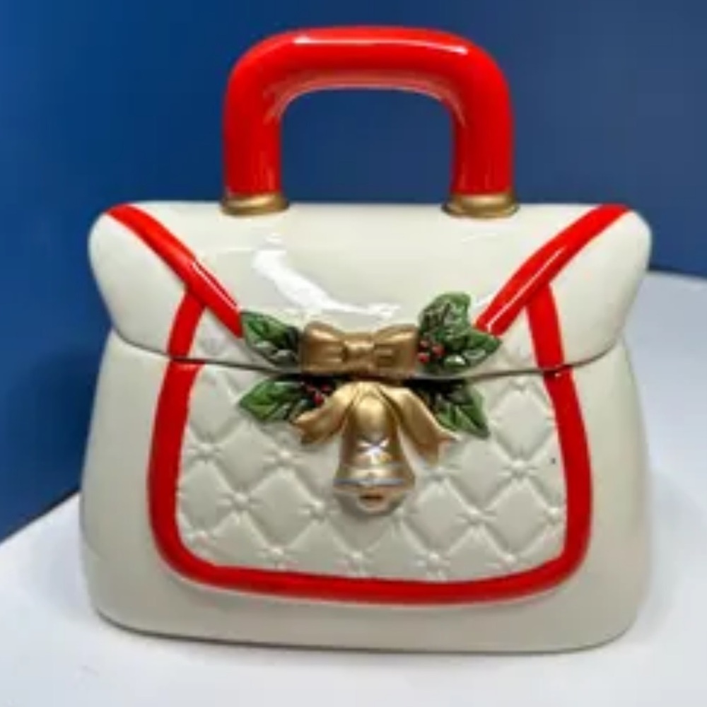 David's CHRISTMAS🍪JAR
Use 4 numerous purposes
RARE VINTAGE find/MINT CONDITION